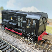 Load image into Gallery viewer, Bachmann - Branchline - 32-110 - Class 08 - Diesel Shunter - Early BR Black - No. 13029 - OO Gauge - Analogue