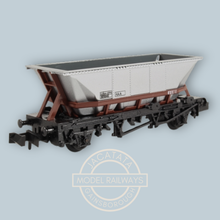 Load image into Gallery viewer, Minitrix - 13277 - HAA Hopper Wagon - With Coal Load - N Gauge - Choice of 1 or 10