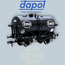 Load image into Gallery viewer, Dapol - 4F-059-002 - 14 Ton - Tank Wagon - Class B - Esso - Black - No.1869 - 1:76 Scale - OO Gauge