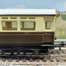 Load image into Gallery viewer, Airfix - GWR Livery - Auto Coach - NUMBER 187 - OO Scale