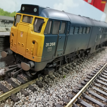 Load image into Gallery viewer, Hornby - Class 31 A1A-A1A Locomotive in BR Blue Livery - No. 31268 - OO Gauge - Analogue