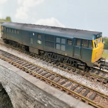 Load image into Gallery viewer, Hornby - Class 31 A1A-A1A Locomotive in BR Blue Livery - No. 31268 - OO Gauge - Analogue