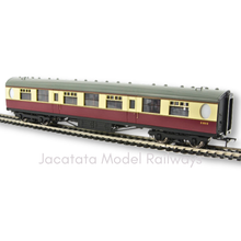 Load image into Gallery viewer, Bachmann - Unopened- 34-379 - Thompson 63' - SK Standard Corridor - 2nd Coach - BR Crimson & Cream - E1011E - OO Gauge