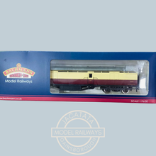 Load image into Gallery viewer, Bachmann - 34-651B - Thompson - BG Coach - Full Brake - BR Crimson & Cream - E162E - OO Gauge