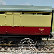 Load image into Gallery viewer, Bachmann - 34-651B - Thompson - BG Coach - Full Brake - BR Crimson & Cream - E162E - OO Gauge