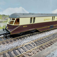 Load image into Gallery viewer, Hornby - R30384 - Railroad Plus - Enhanced Livery - GWR - Bo-Bo - No.34 - Express Parcels Railcar - Diesel Locomotive - OO Gauge - DCC Ready