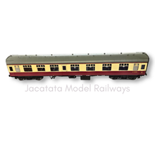 Load image into Gallery viewer, Bachmann - 39-127B - Mk1 - CK - Composite Corridor Coach - BR Crimson & Cream - E15055 - OO Gauge