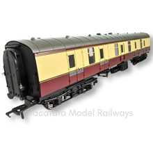 Load image into Gallery viewer, Bachmann - 39-177A - BR1 Mk1 - BG - Full Brake Coach - BR Crimson & Cream - E80623 - OO Gauge