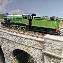 Load image into Gallery viewer, Hornby - B12 - Locomotive - LNER Livery - No 8509 - OO Gauge - Analogue