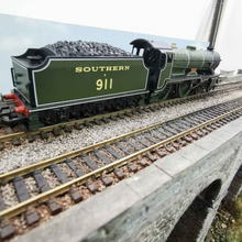 Load image into Gallery viewer, Hornby Railroad SR 4-4-0 Schools Class - 'Dover' - OO Gauge - DCC Ready