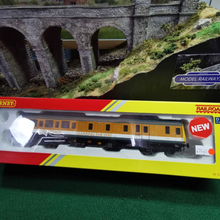 Load image into Gallery viewer, Hornby Railroad - Class 960 - Railtrack Sandite Unit - R30194 - No.960021 - DCC Ready - OO Gauge