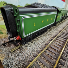 Load image into Gallery viewer, Hornby Class A1 4-6-2 Locomotive - Doncaster - O0 Gauge - Analogue