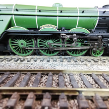 Load image into Gallery viewer, Hornby Class A1 4-6-2 Locomotive - Doncaster - O0 Gauge - Analogue