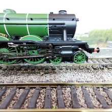 Load image into Gallery viewer, Hornby Class A1 4-6-2 Locomotive - Doncaster - O0 Gauge - Analogue