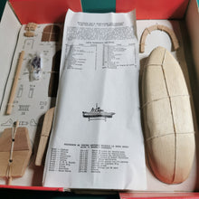 Load image into Gallery viewer, R-406 HARBOR TUG BOAT- KIT - CONSTRUCTO (Spanish)