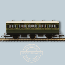 Load image into Gallery viewer, Hornby - R40132 - Southern Railway - 6 Wheel - 3rd Class Coach - With Internal Lights - With Figures - No.1908 - SR Olive Green - OO Gauge
