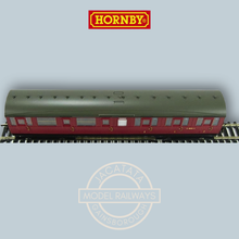 Load image into Gallery viewer, Hornby - R4521 - BR Gresley Suburban - Non Vestibuled - Lavatory - Composite Coach - BR Crimson - No.E88090E - OO Gauge