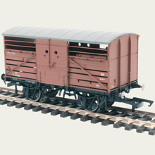 Load image into Gallery viewer, Hornby - R6840 - BR (Ex SR) - 10 Ton - Bulleid Cattle Wagon - BR Bauxite - S52345 - OO Gauge