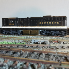 Load image into Gallery viewer, SOUTHERN RAILWAY SD24 LOCOMOTIVE #2504 - 1/87 HO Scale - CON-COR