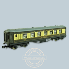 Load image into Gallery viewer, Graham Farish - 0646 - Pullman - Dining Car - N Gauge
