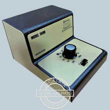 Load image into Gallery viewer, Gaugemaster - Model 100M - Multi Gauge - Single Track Electronic Loco Controller
