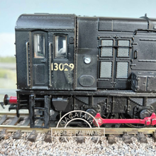 Load image into Gallery viewer, Bachmann - Branchline - 32-110 - Class 08 - Diesel Shunter - Early BR Black - No. 13029 - OO Gauge - Analogue
