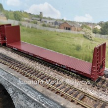 Load image into Gallery viewer, Roundhouse -  60' Bulkhead Flat Cars - 1315 - Southern Pacific - HO Scale
