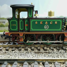 Load image into Gallery viewer, Hatton's - SECR P Class 0-6-0T Locomotive - No. 178 - In SE&amp;CR Full Lined Green (With Brass) - DCC Ready - 00 Gauge
