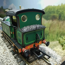 Load image into Gallery viewer, Hatton's - SECR P Class 0-6-0T Locomotive - No. 178 - In SE&amp;CR Full Lined Green (With Brass) - DCC Ready - 00 Gauge
