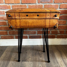 Load image into Gallery viewer, Vintage Giovanni Italian Leather Suitcase Handmade Coffee Table (Small)
