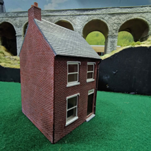 Load image into Gallery viewer, Hornby Hobbies - 2007 - Red Bricked House - OO Gauge

