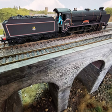 Load image into Gallery viewer, Hornby Schools Class 8P Locomotive - Cheltenham - in BR Black - No. 30925 - OO Gauge - Analogue
