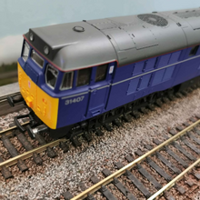 Load image into Gallery viewer, Lima Class 31 Diesel in Mainline Livery - OO Gauge - Analogue
