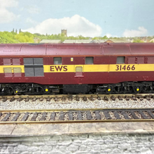 Load image into Gallery viewer, Class 31 - 31466 - With Lights - EWS Maroon Livery - Locomotive - OO Gauge - DCC Fitted
