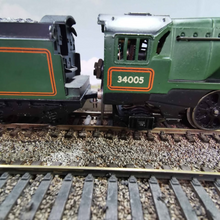 Load image into Gallery viewer, Triang Hornby-Dublo 4-6-2 S.R. West Country Locomotive - Barnstaple - No. 34005 - HO/OO Gauge
