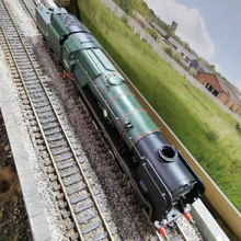 Load image into Gallery viewer, Hornby BR Merchant Navy Class Locomotive - Holland-Afrika Line - No. 35023 - OO Gauge - DCC Sound
