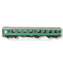 Load image into Gallery viewer, Bachmann - 39-028A - BR Mk1 - 2nd Class Corridor Coach - S24327 - SR Green Livery - OO Gauge
