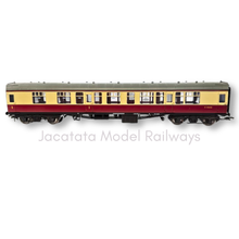 Load image into Gallery viewer, Bachmann - 39-127B - Mk1 - CK - Composite Corridor Coach - BR Crimson &amp; Cream - E15055 - OO Gauge
