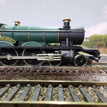 Load image into Gallery viewer, OO Gauge Hornby 4-6-0 Hall Class Great Western Locomotive &#39;Albert Hall&#39; - Numbered 4983 - Analogue
