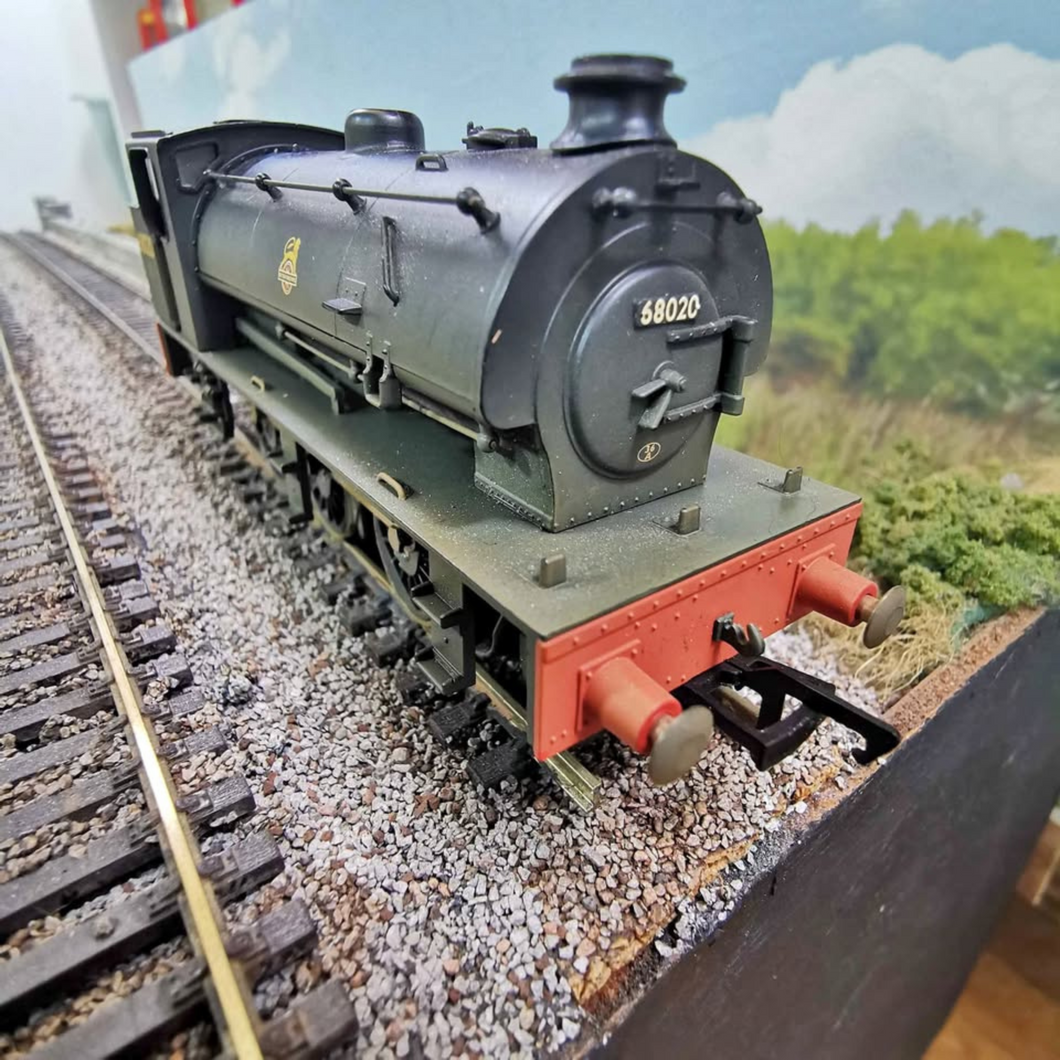 Hornby Class J94 in British Railways Black - Early Emblem - OO Gauge - Analogue