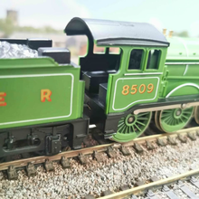 Load image into Gallery viewer, Hornby - B12 - Locomotive - LNER Livery - No 8509 - OO Gauge - Analogue
