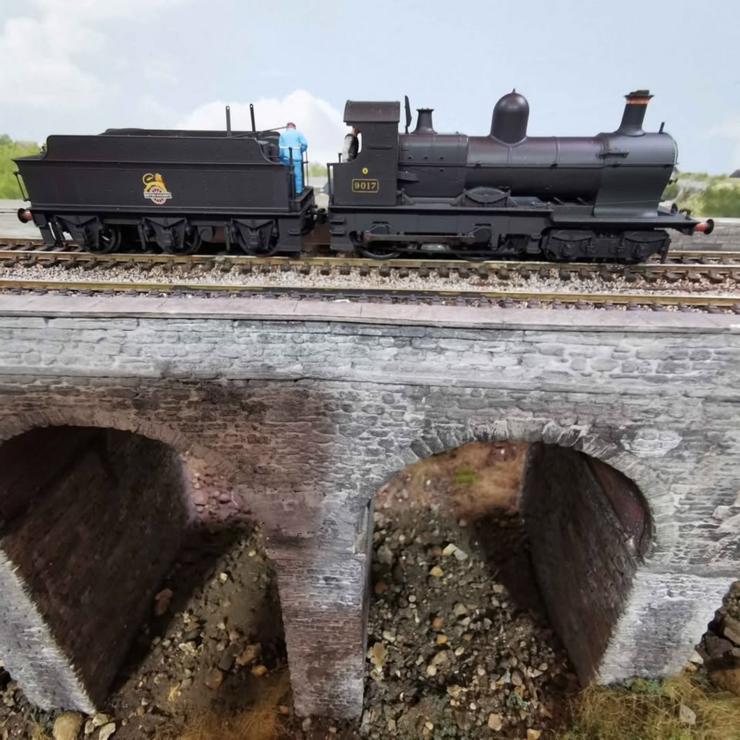 DCC with TTS Sound - GWR 3200 Earl Class BR Black Early Emblem Locomotive - No. 9017 - Weathered - Bachmann - OO Gauge