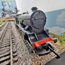 Load image into Gallery viewer, Hornby Railroad SR 4-4-0 Schools Class - &#39;Dover&#39; - OO Gauge - DCC Ready

