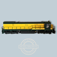 Load image into Gallery viewer, Atlas - Master - GE - U30C - Phase 2 - Diesel Locomotive - Chicago &amp; North Western - Green and Yellow Livery - No. 932 - Sound Fitted - HO Gauge - 1:87 Scale
