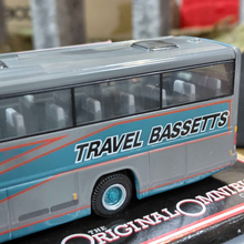 Load image into Gallery viewer, 1999 Corgi Original Omnibus - 43311 - Plaxton Premiere - Bassetts Coachways Ltd - 1:76 Scale  - OO Gauge
