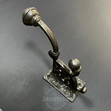 Load image into Gallery viewer, Beehive Hat &amp; Coat Hook - Cast Heavy Antique Iron - ADF1005
