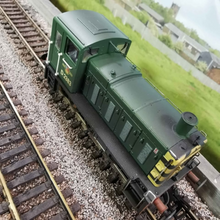 Load image into Gallery viewer, Bachmann Class 03 Diesel Shunter in BR Green - Weathered - DCC Fitted. - OO Gauge - DCC Fitted
