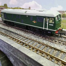 Load image into Gallery viewer, '00' Gauge Bachmann Class 24 in BR Green. (Analogue)
