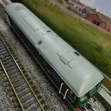 Load image into Gallery viewer, '00' Gauge Bachmann Class 24 in BR Green. (Analogue)
