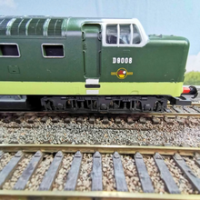 Load image into Gallery viewer, Lima Deltic Locomotive - The Green Howards - Two Tone Green - No. D9008 - 00 Gauge - Analogue
